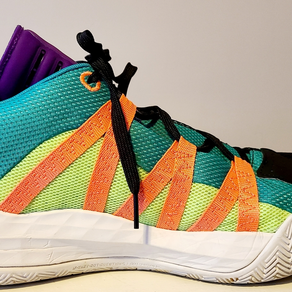 Adidas Dame 6 size 13 shoes